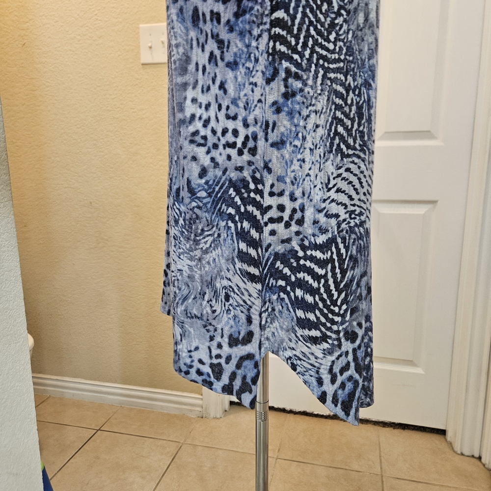 Nally & Millie Blue Mixed Animal Print Knit Top – Size L/XL NWT - Picture 11 of 13